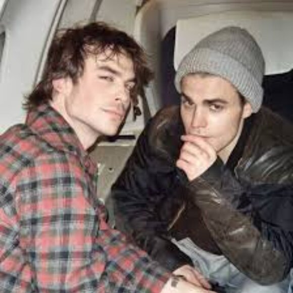 Come to the 'Vampire Diaries' Posh Share Show September 6th - Picture 3 of 6